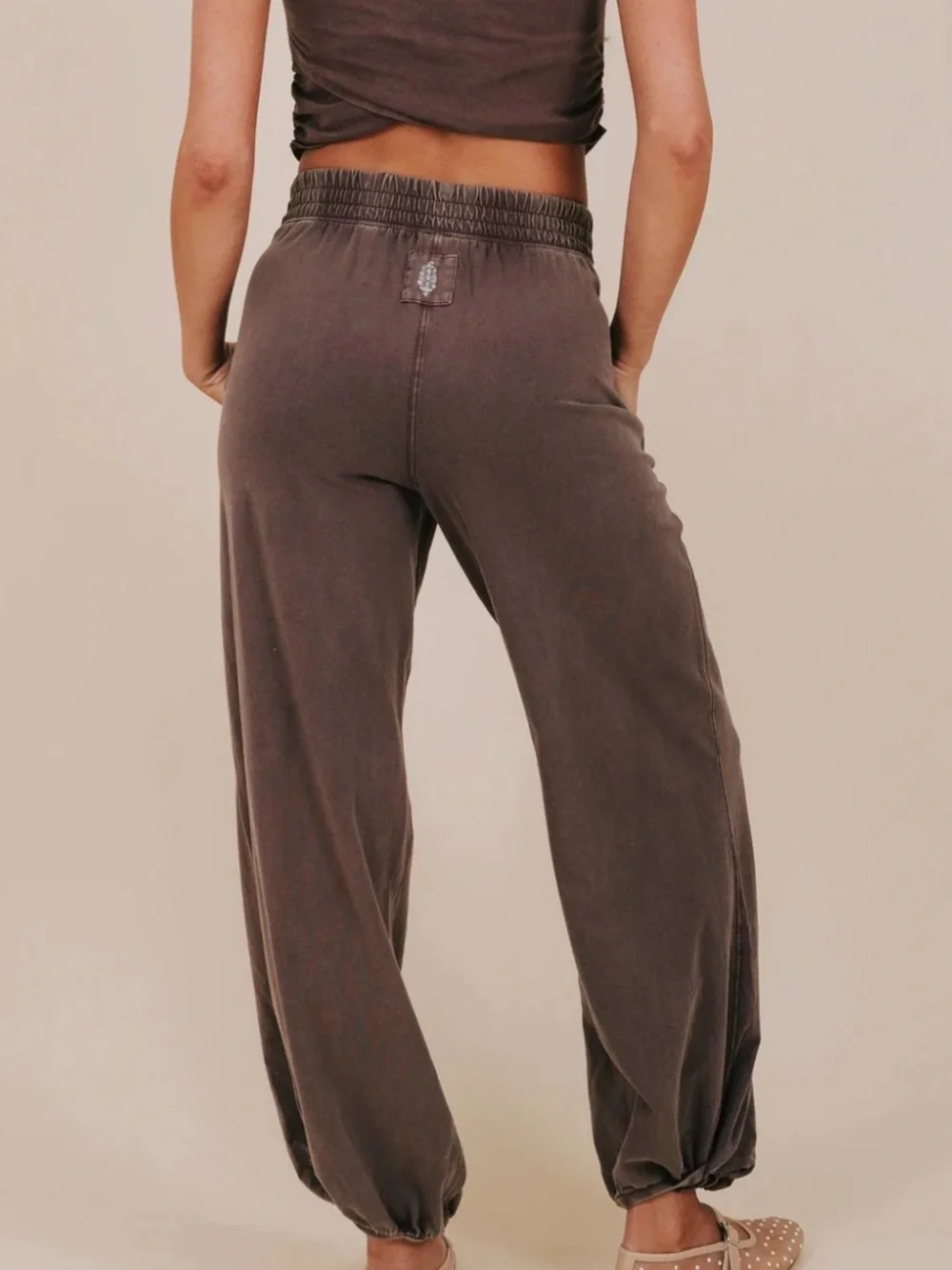 NWT FREE PEOPLE Hot Shot Joggers!